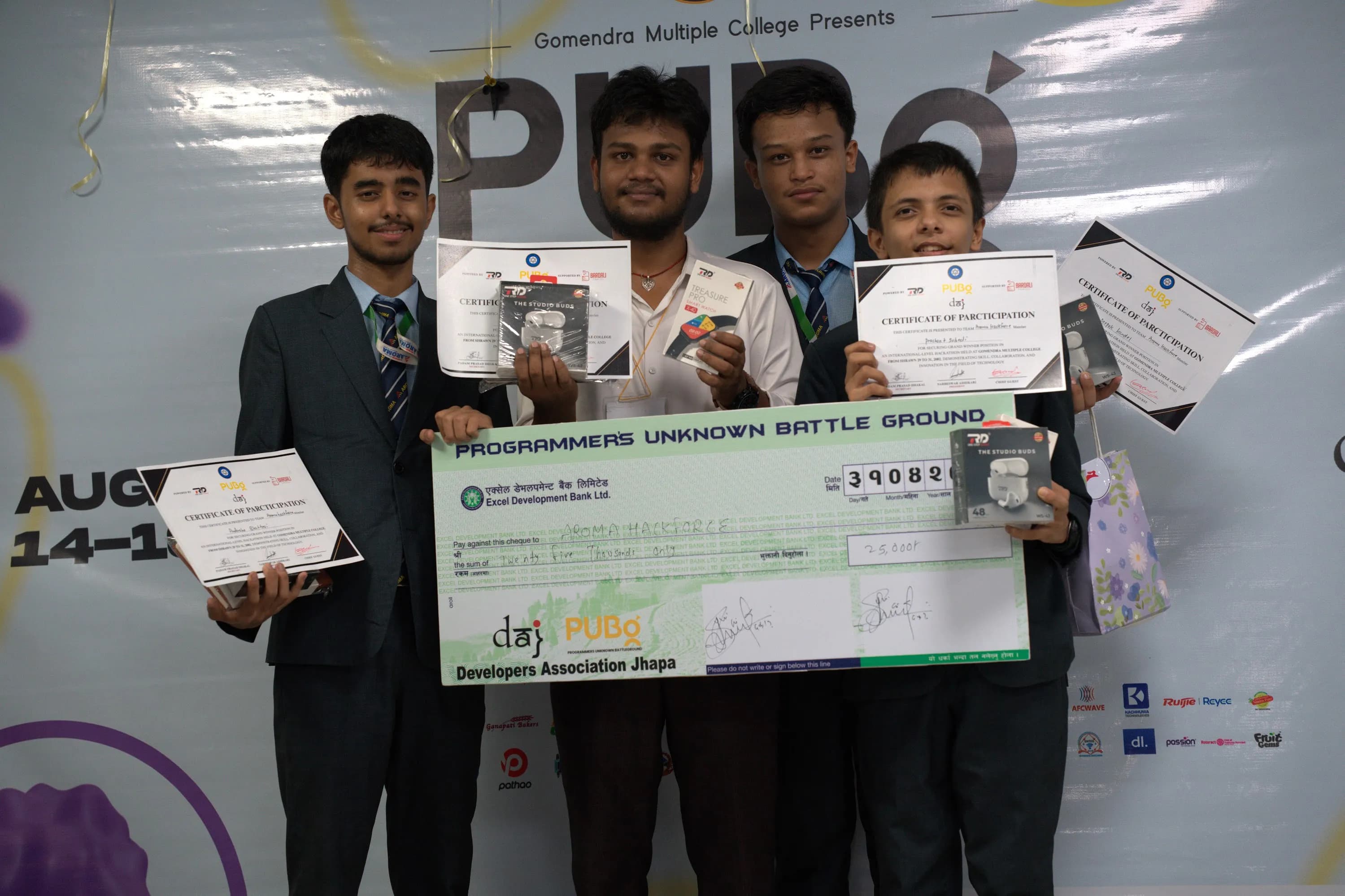 Awards ceremony - Winners receiving prizes